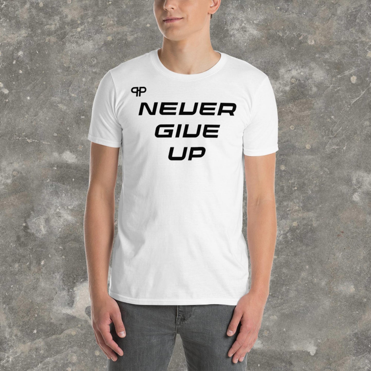 NEVER QUIT TEE